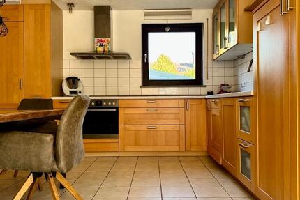 Haus Sachsenheim - 6.5 Zimmer, 135 m&sup2;, 479.000&euro; | Angebot:27251004