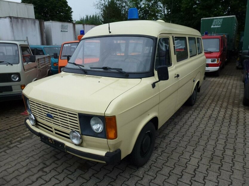 Ford Transit MK2 Kombi 2.0, Oldtimer 94.000 km 5.900 € Nürtingen 72622