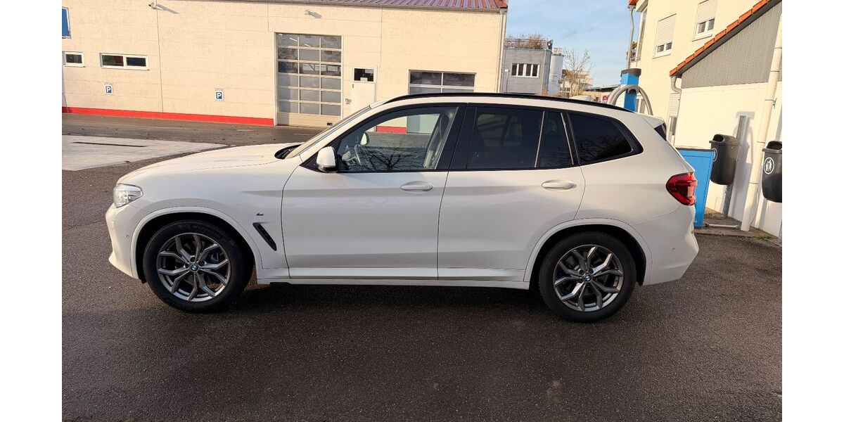 BMW X3 122.000 km 33.000 &euro; Sindelfingen 71063