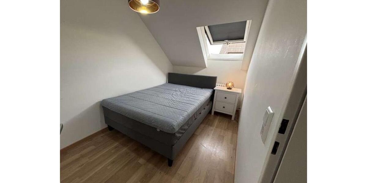 Dachgeschoßwohnung Ehningen - 2 Zimmer, 34 m&sup2;, 890&euro; | Angebot:26440290