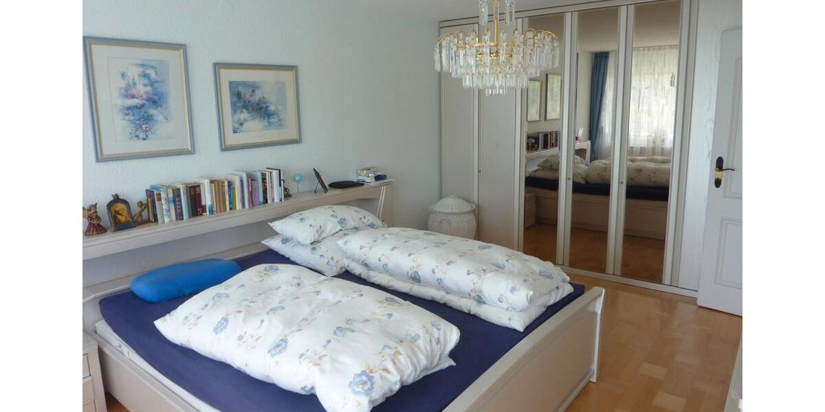 Reihenhaus Leonberg - 6 Zimmer, 156 m&sup2;, 2.000&euro; | Angebot:27617781