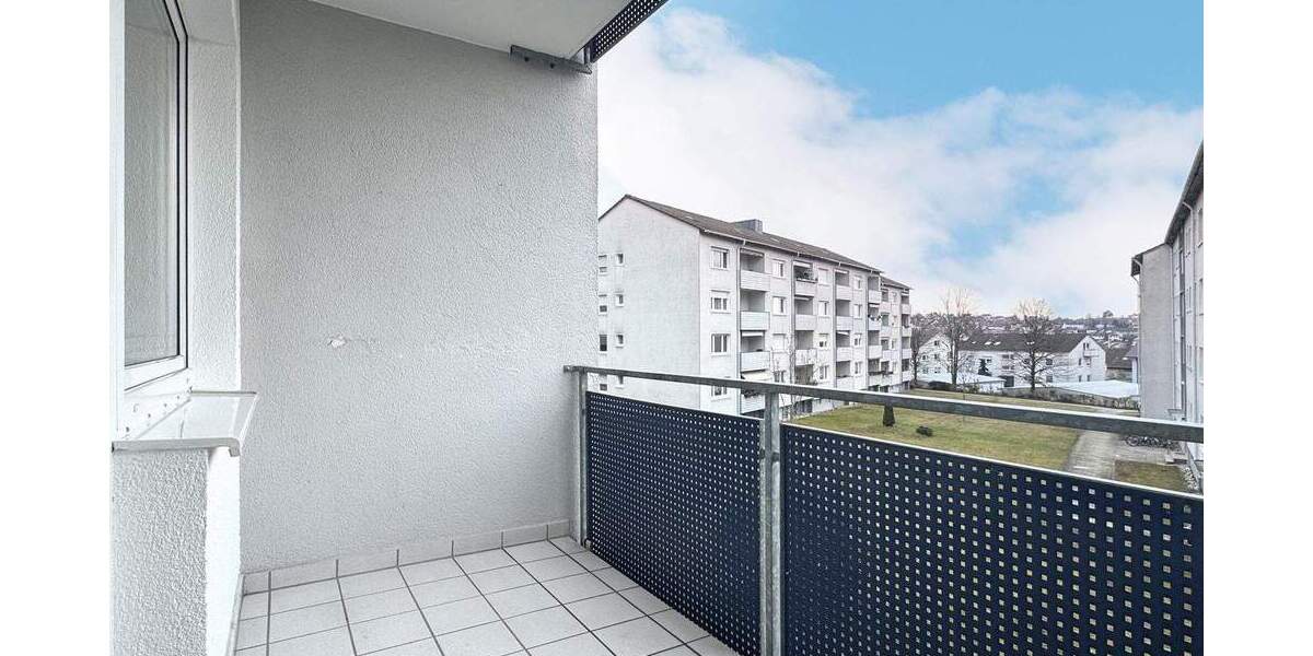 Etagenwohnung Sindelfingen Ost - 2 Zimmer, 60 m&sup2;, 189.000&euro; | Angebot:25043333