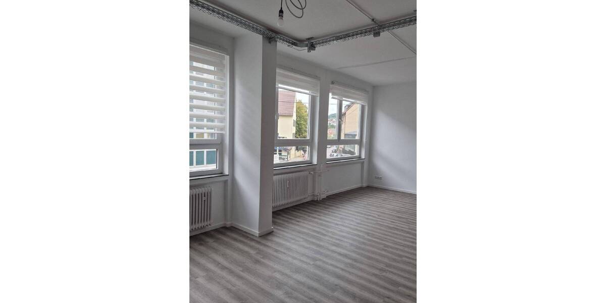Gewerbeobjekt Stuttgart Ost - 3 Zimmer, 1.800&euro; | Angebot:26472847