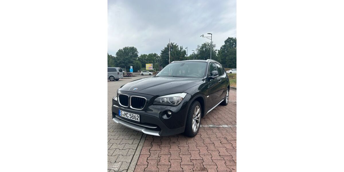 BMW X1 200.000 km 7.900 &euro; Stuttgart 70191