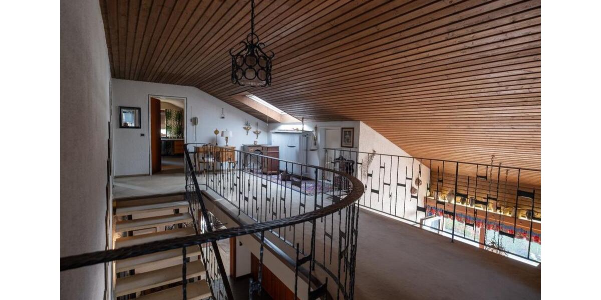 Einfamilienhaus Niefern-Öschelbronn Öschelbronn - 10 Zimmer, 459 m&sup2;, 950.000&euro; | Angebot:27096882
