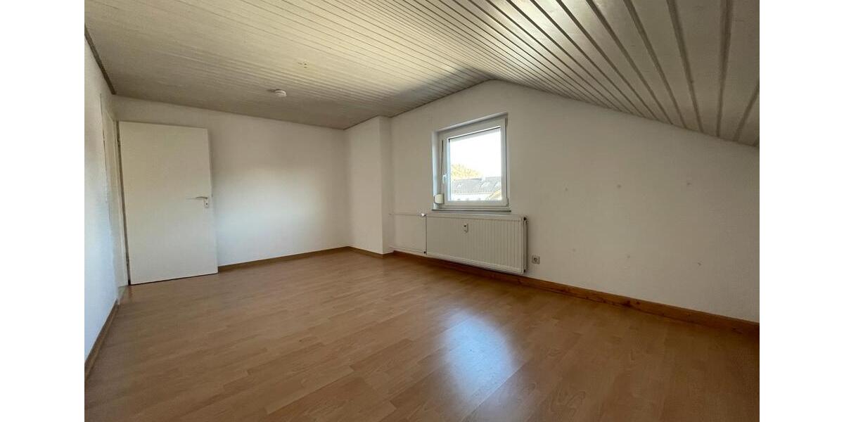 Etagenwohnung Rottenburg am Neckar - 3 Zimmer, 70 m&sup2;, 820&euro; | Angebot:24831877