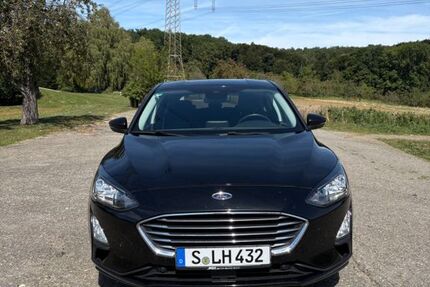 Ford Focus 43.000 km 15.450 € Stuttgart 70173