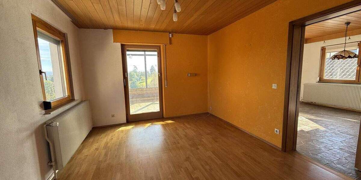 Einfamilienhaus Tübingen Pfrondorf - 8 Zimmer, 120 m&sup2;, 1.090.000&euro; | Angebot:23981592
