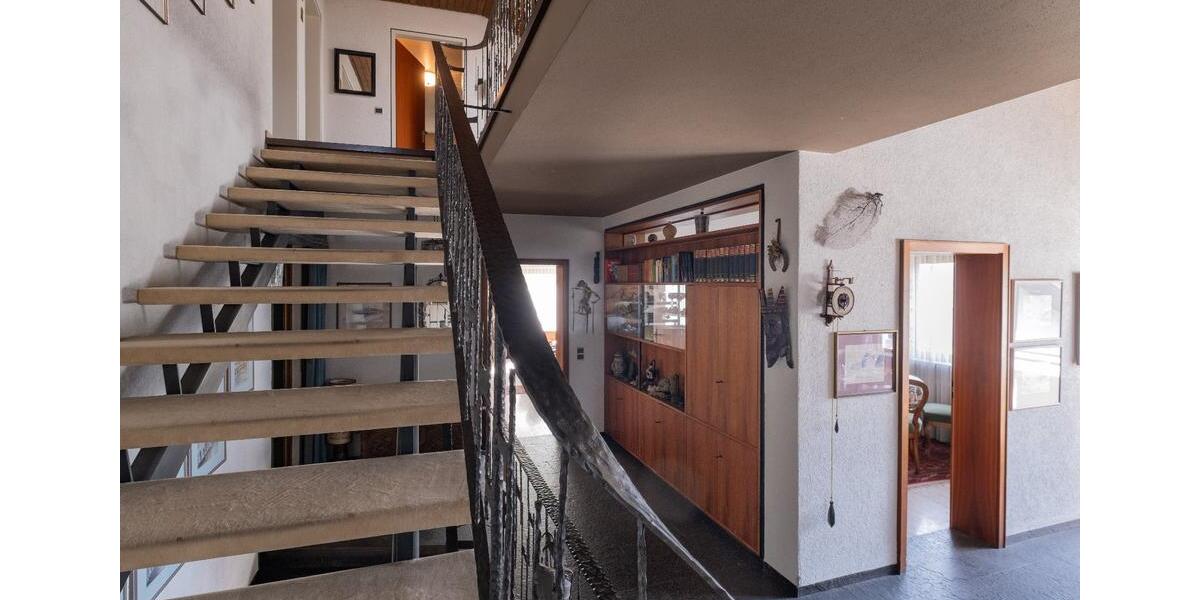 Einfamilienhaus Niefern-Öschelbronn Öschelbronn - 10 Zimmer, 459 m&sup2;, 950.000&euro; | Angebot:26632697