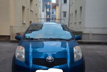 Toyota Yaris 141.000 km 3.600 &euro; Stuttgart 70376