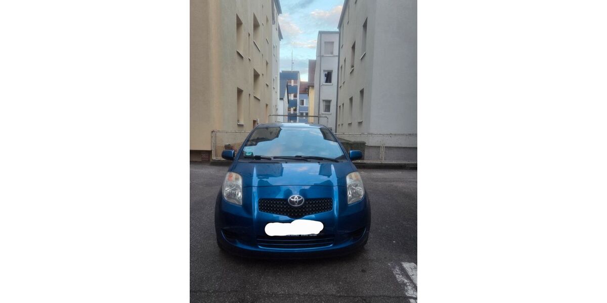 Toyota Yaris 141.000 km 3.600 &euro; Stuttgart 70376