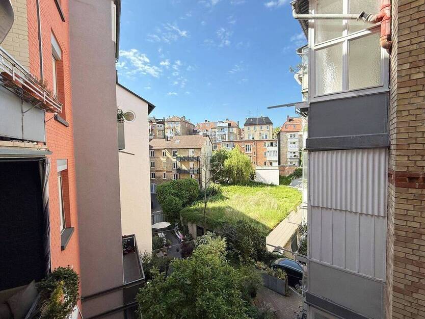 Stuttgart-West: Familienfreundliche 4-Zimmer-Wohnung im Altbaujuwel