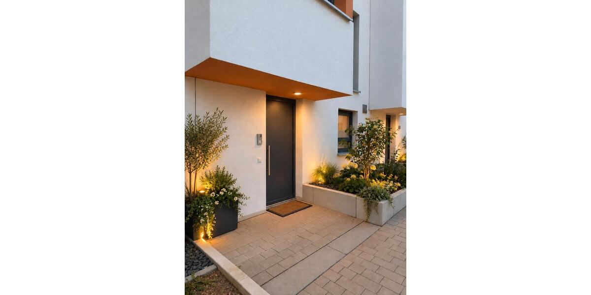 Reihenhaus Esslingen am Neckar Brühl - 5.5 Zimmer, 145 m&sup2;, 2.800&euro; | Angebot:27620338