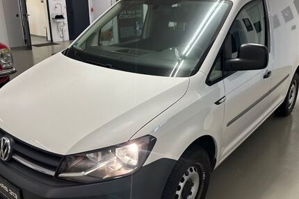VW Caddy 98.907 km 8.690 &euro; LEONBERG 71229