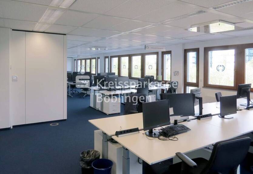 Helle Bürofläche eingangs der Böblinger Hulb