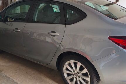 Opel Astra 52.668 km 10.490 &euro; Grafenberg 72661