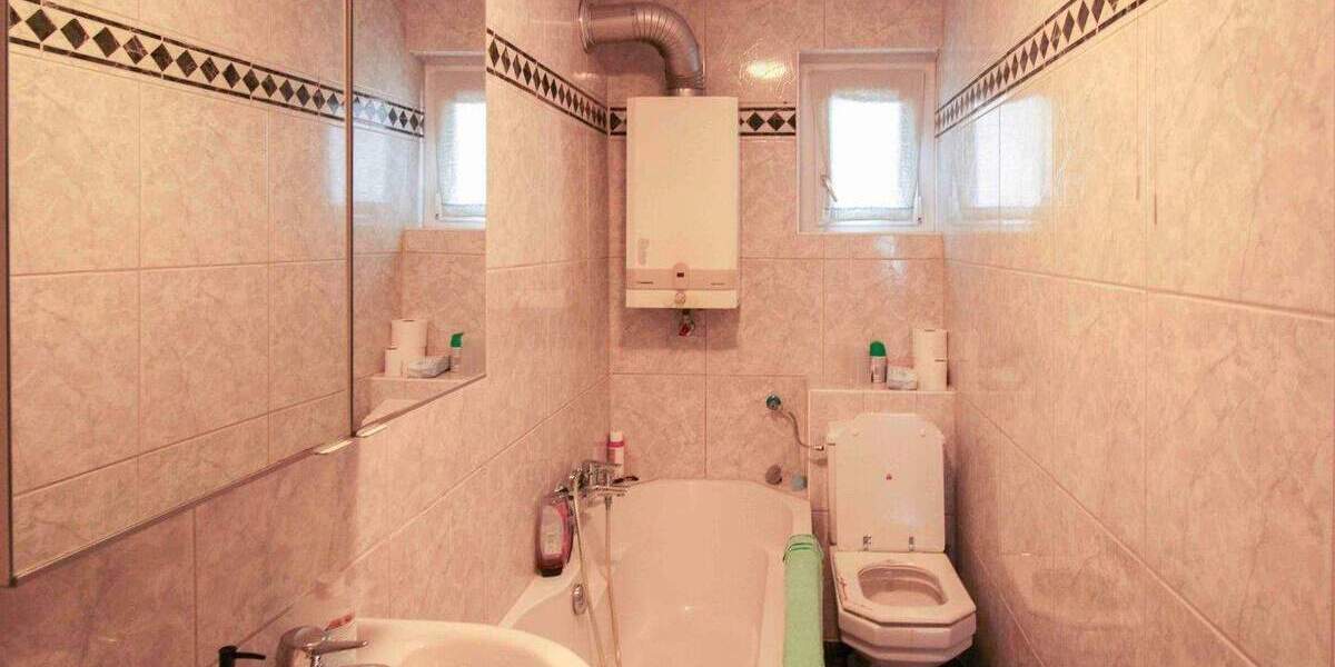 Mehrfamilienhaus, Wohnhaus Reutlingen Nordstadt - 7 Zimmer, 192 m&sup2;, 620.000&euro; | Angebot:25929003