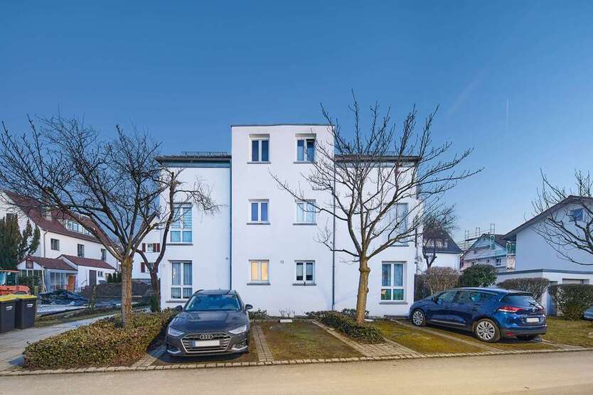 Haus zum Kaufen in Reutlingen 1.616.500 € 345.54 m²
