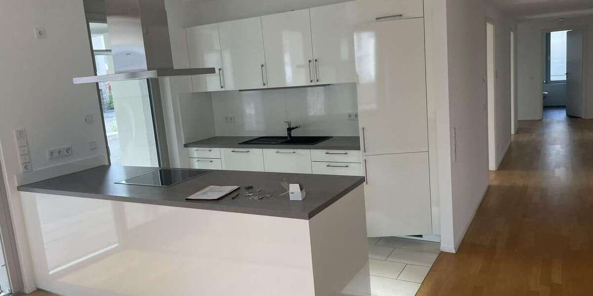 Etagenwohnung Stuttgart Feuerbach - 4 Zimmer, 120 m&sup2;, 1.960&euro; | Angebot:27135438
