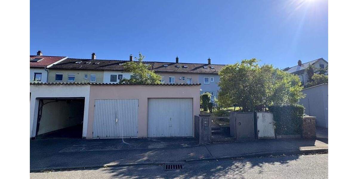 Reihenmittelhaus Stuttgart / Degerloch Hoffeld - 6 Zimmer, 135 m&sup2;, 650.000&euro; | Angebot:23968151