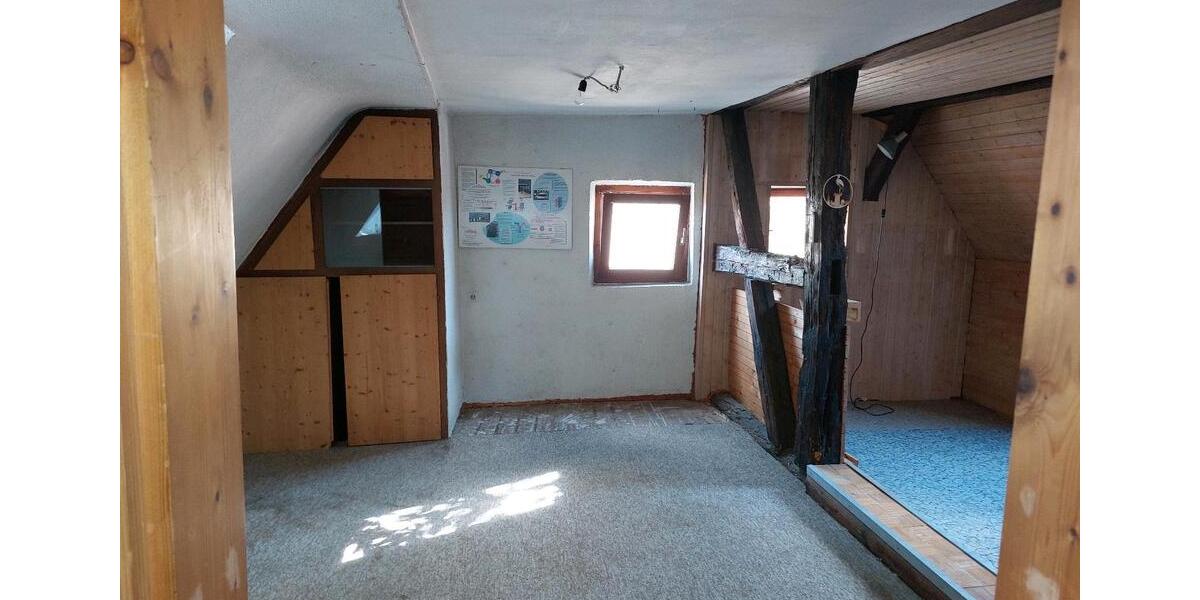 Einfamilienhaus Vaihingen an der Enz - 4 Zimmer, 118 m&sup2;, 260.000&euro; | Angebot:24878802