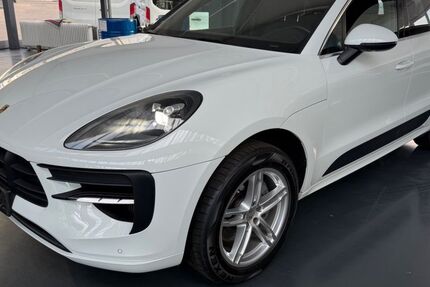 Porsche Macan 83.156 km 44.980 &euro; Reutlingen 72766