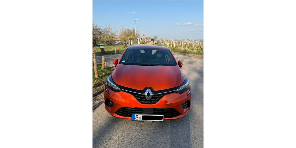 Renault Clio 68.000 km 13.700 &euro; Stuttgart 70435
