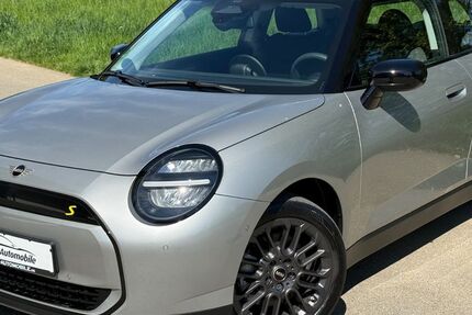 Mini Cooper SE 14.000 km 29.900 &euro; Stuttgart 70599