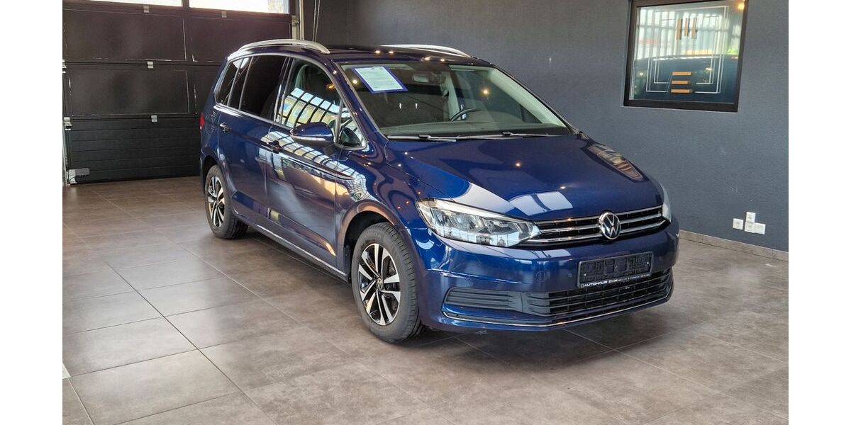 VW Touran 220.000 km 14.999 &euro; Gäufelden 71126