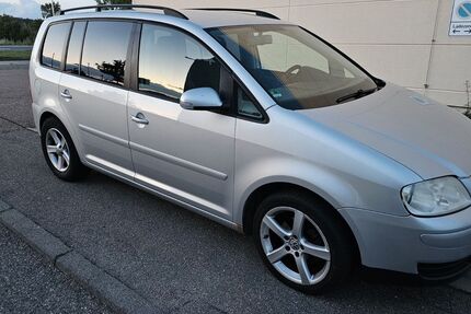 VW Touran 298.000 km 1.000 &euro; Friolzheim 71292