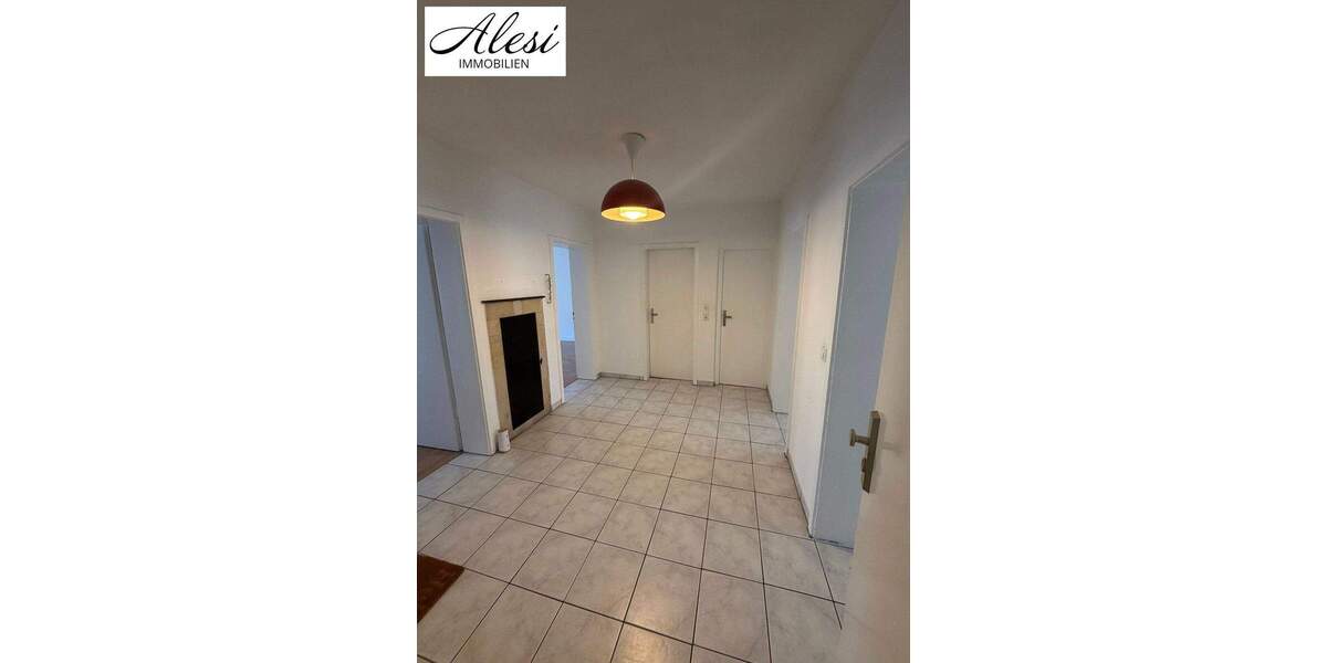 Etagenwohnung Stuttgart Süd - 3 Zimmer, 80 m&sup2;, 340.000&euro; | Angebot:25726987