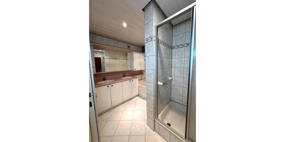 Etagenwohnung Calw - 3.5 Zimmer, 95 m&sup2;, 800&euro; | Angebot:25976198