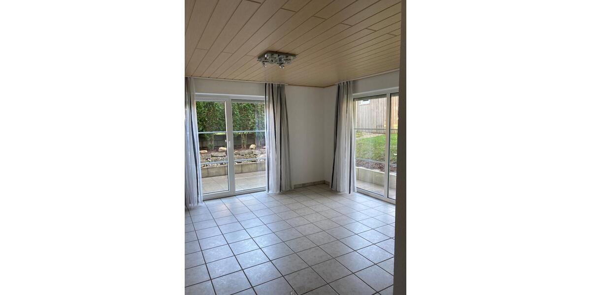 Erdgeschoßwohnung Rottenburg am Neckar - 3.5 Zimmer, 69 m&sup2;, 259.000&euro; | Angebot:27259748