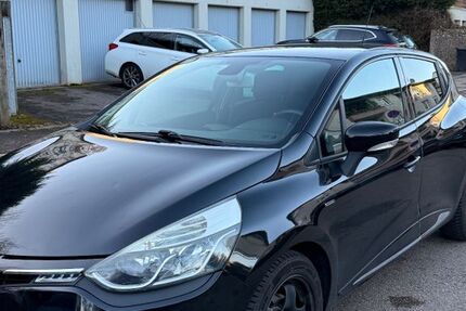 Renault Clio 125.000 km 9.000 &euro; Esslingen am Neckar 73732