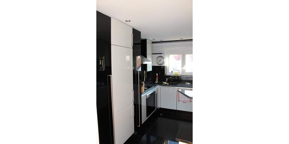 Etagenwohnung Nufringen - 3 Zimmer, 101 m&sup2;, 1.370&euro; | Angebot:24667053