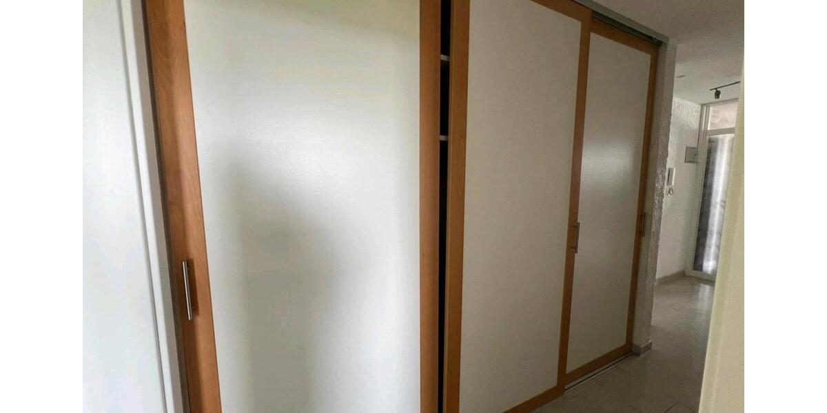 Etagenwohnung Ludwigsburg - 3 Zimmer, 72 m&sup2;, 1.100&euro; | Angebot:25906979