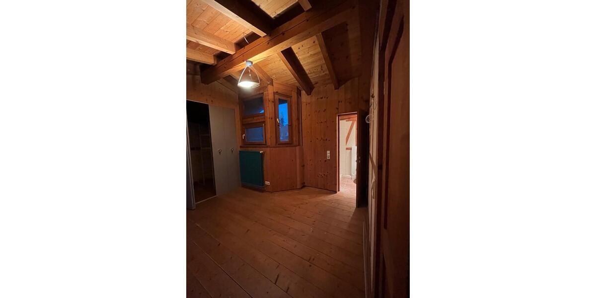 Dachgeschoßwohnung Reutlingen - 2 Zimmer, 70 m&sup2;, 950&euro; | Angebot:24533261