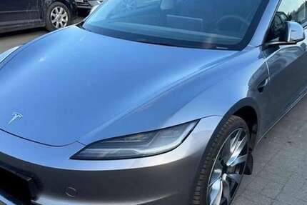 Tesla Model 3 47.841 km 22.900 &euro; Nufringen 71154