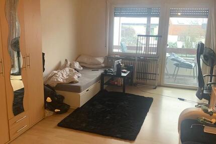 WG-Zimmer (27 m²) in Böblingen-Diezenhalde – möbliert, Balkon 1 zimmer
