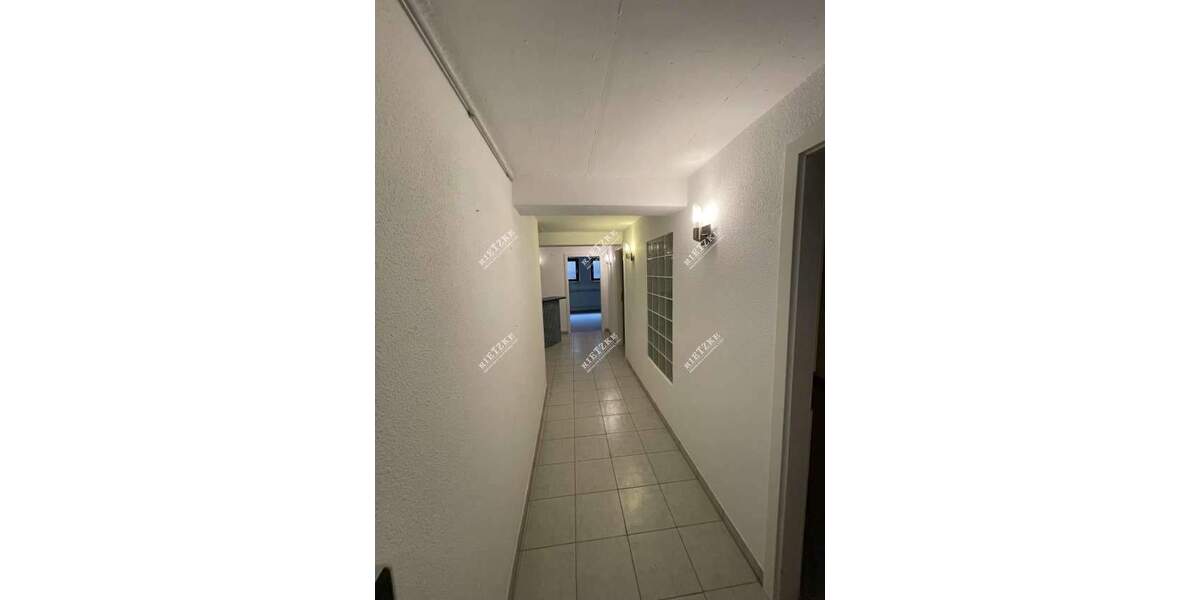 Etagenwohnung Asperg - 4 Zimmer, 104 m&sup2;, 1.600&euro; | Angebot:25152534