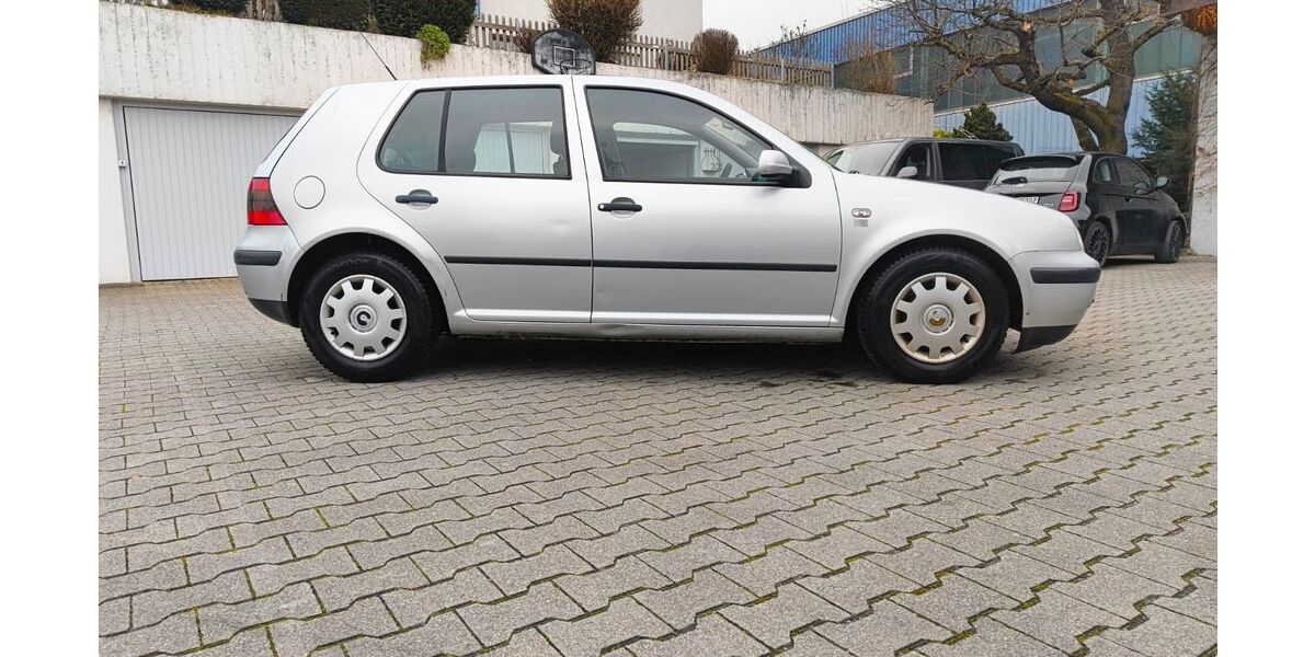 VW Golf 232.000 km 1.500 &euro; Korntal- Münchingen 70825