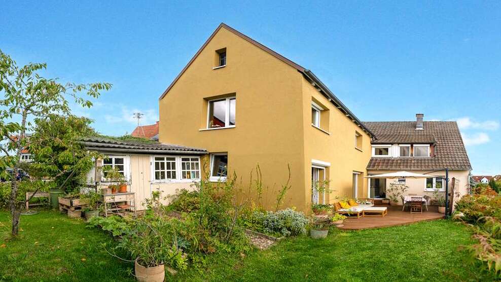 Haus zum Kaufen in Böblingen 720.000 € 226.51 m² 8 zimmer