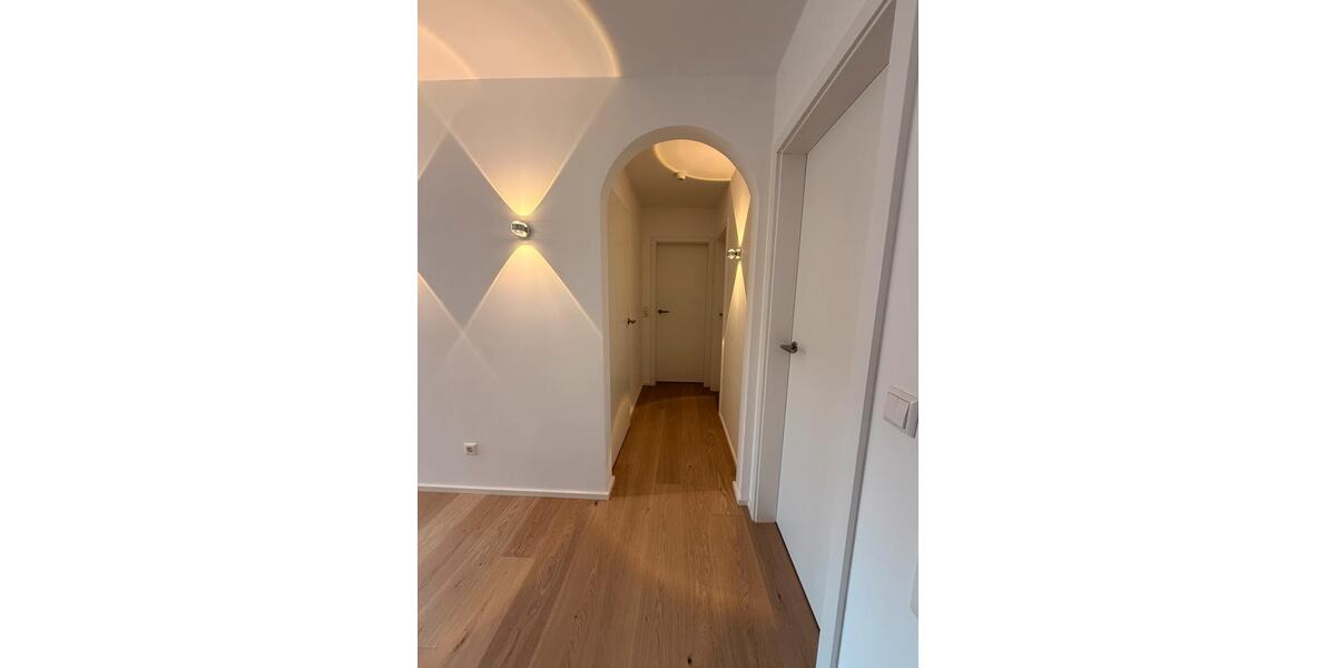 Dachgeschoßwohnung Kornwestheim - 4.5 Zimmer, 110 m&sup2;, 489.000&euro; | Angebot:27607428