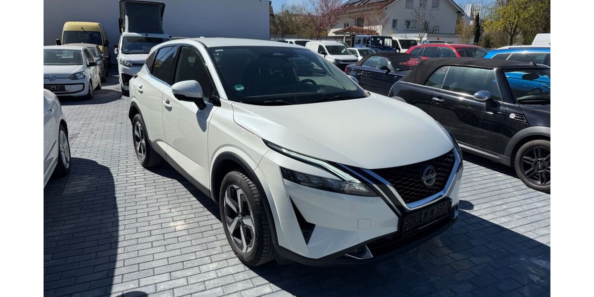 Nissan Qashqai 53.685 km 18.990 &euro; Magstadt 71106