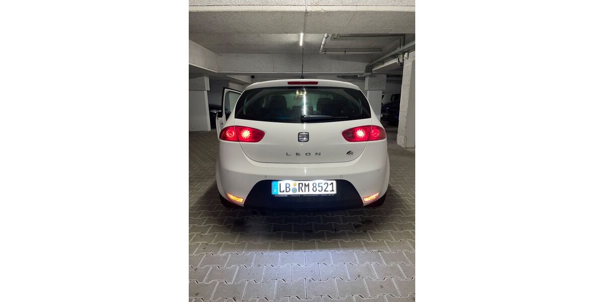 Seat Leon 154.000 km 6.350 &euro; tamm 71732
