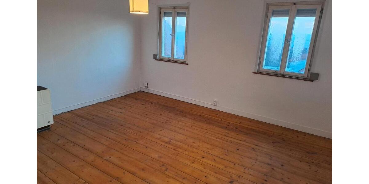 Etagenwohnung Tübingen Lustnau - 1 Zimmer, 120 m&sup2;, 550&euro; | Angebot:24750407
