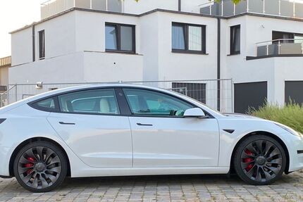 Tesla Model 3 128.000 km 25.000 &euro; Böblingen 71032
