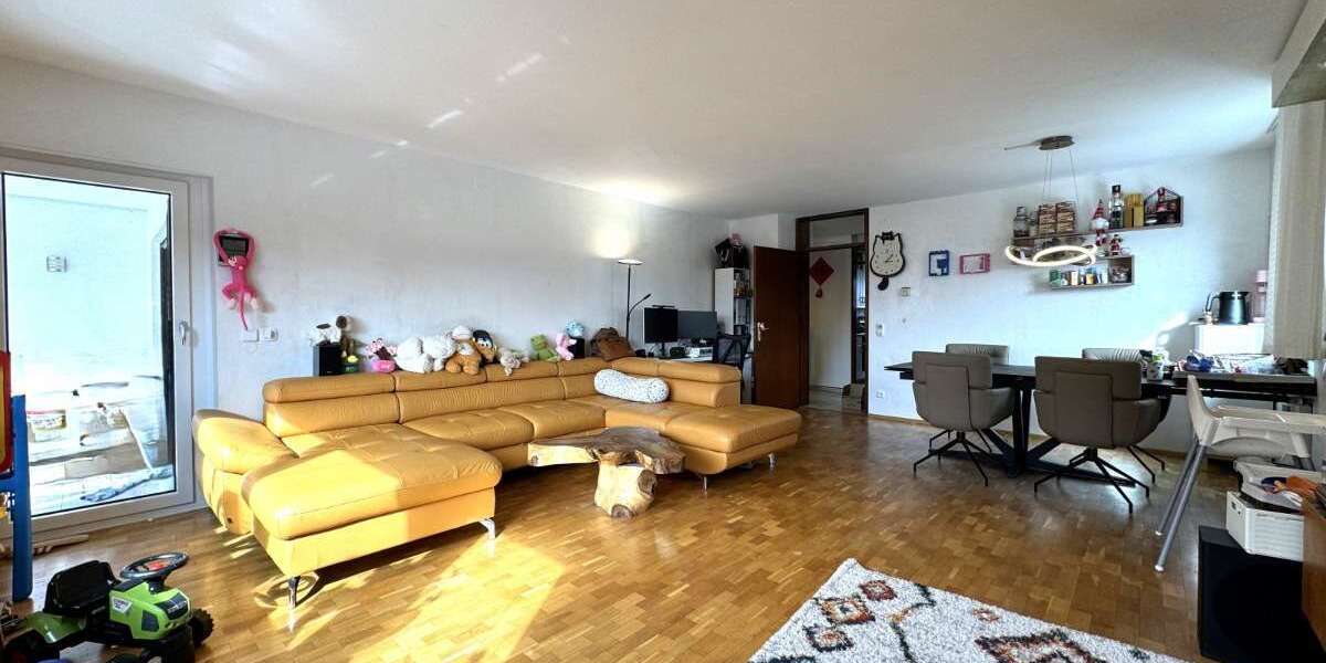 Etagenwohnung Leonberg - 3.5 Zimmer, 91 m&sup2;, 1.250&euro; | Angebot:25937342