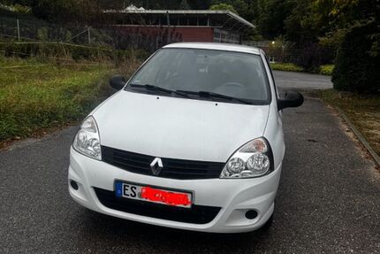 Renault Clio 277.000 km 2.400 € Köngen 73257
