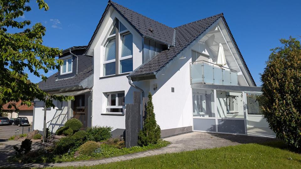 2 Fam.-Haus mit ELW, keine Makler Anfragen !!!